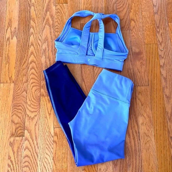 Athliesure Workout outfit. Size Small - Picture 2 of 2